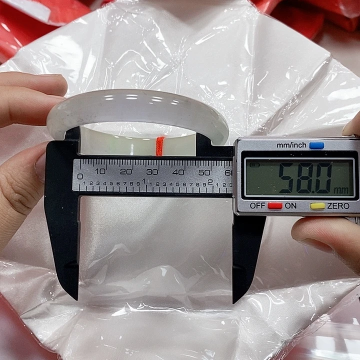 翡翠手镯未镶嵌91