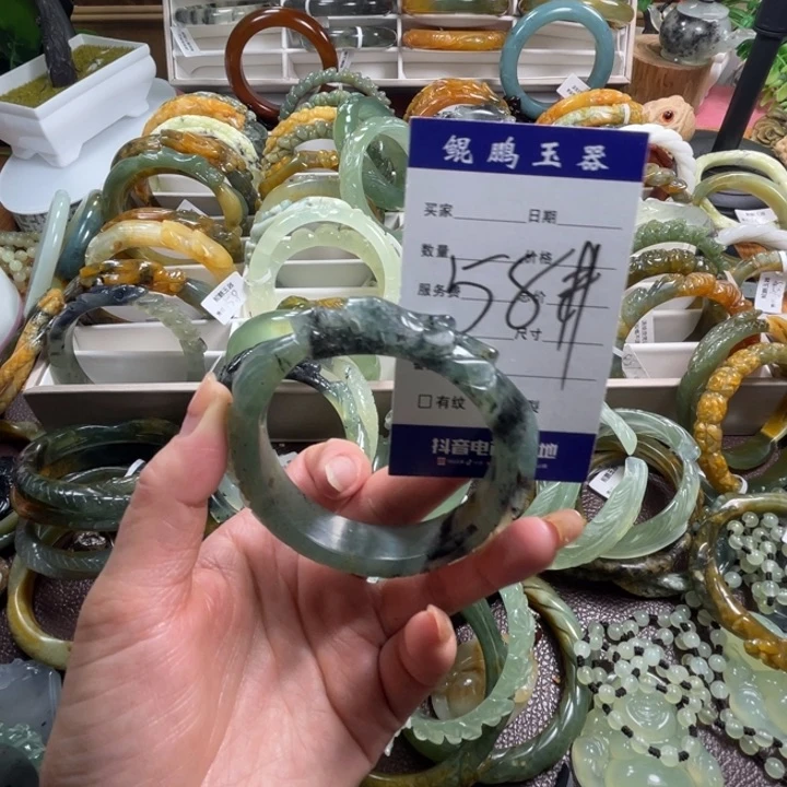 未镶嵌蛇纹石玉手镯