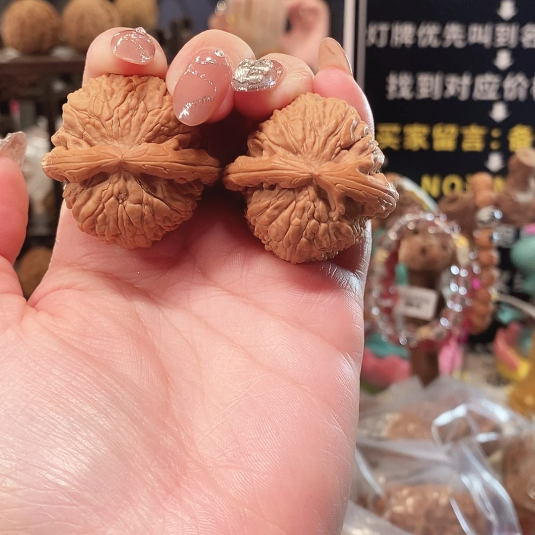 文玩核桃把件37球白