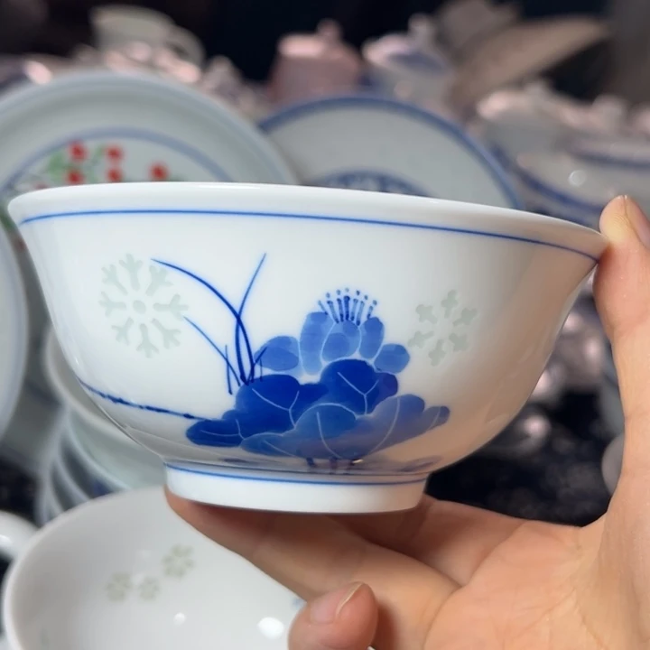 手绘雕刻荷花小饭碗