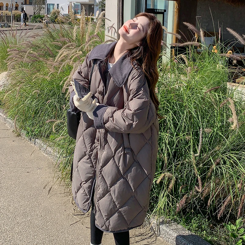 灰色菱格翻领中长款羽绒服女冬季新款洋气宽松休闲白鸭绒显瘦外套