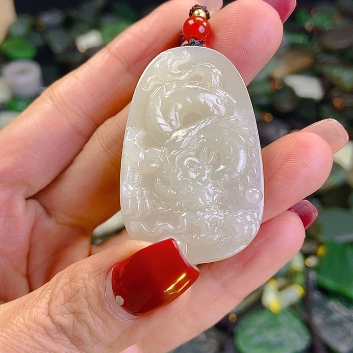 颈饰未镶嵌和田玉