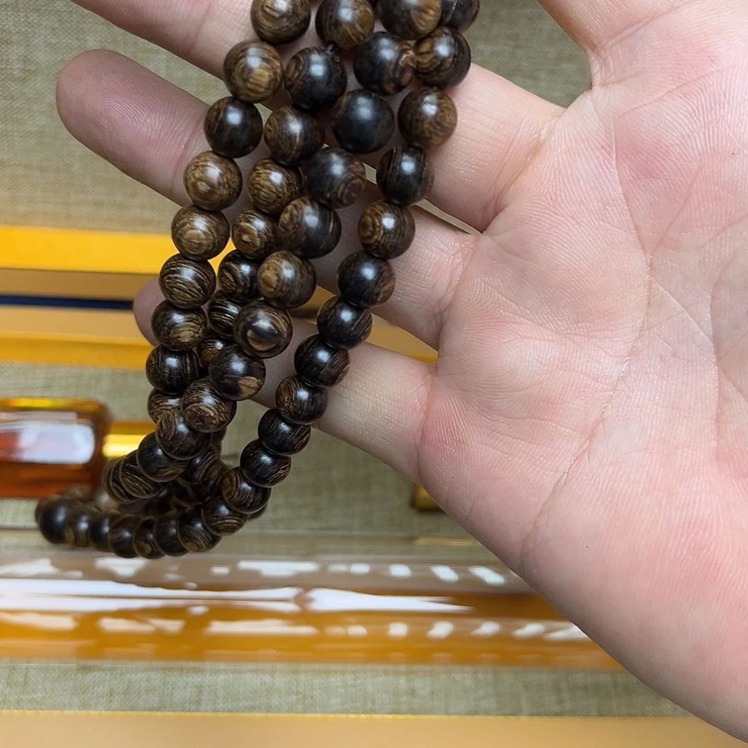 大叶紫檀（黑酸枝木类）