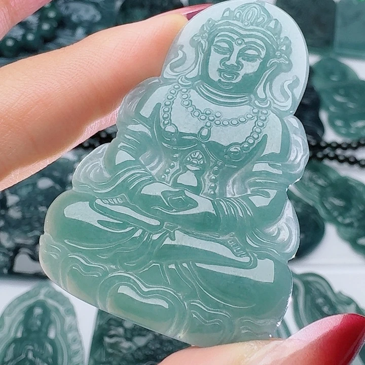 翡翠未镶嵌颈饰天然的A货翡翠多样性发其一
