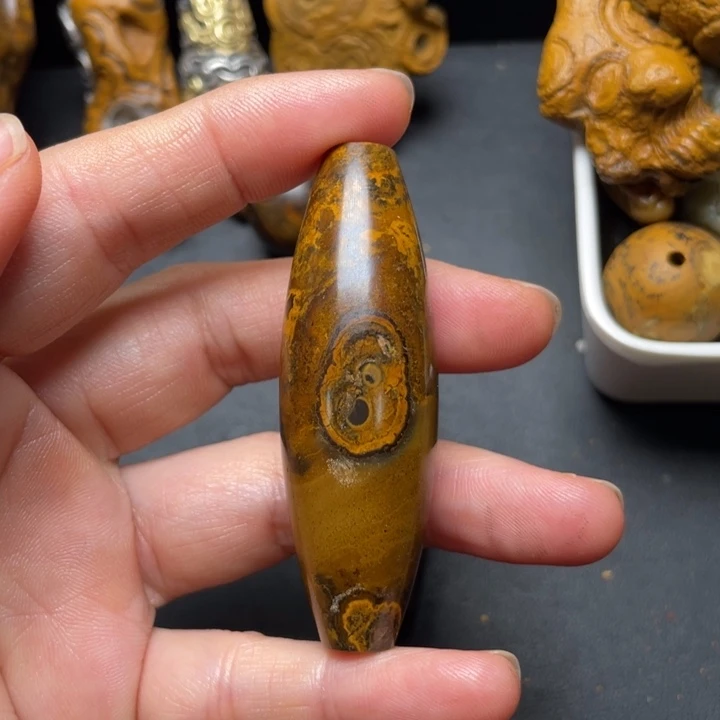 石材九眼页岩天珠微瑕231