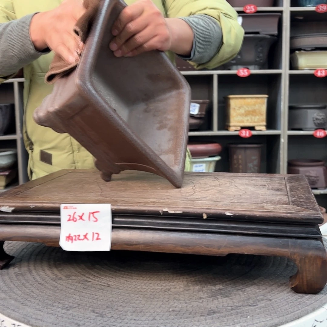 紫砂花盆静*川紫砂的味道很浓很