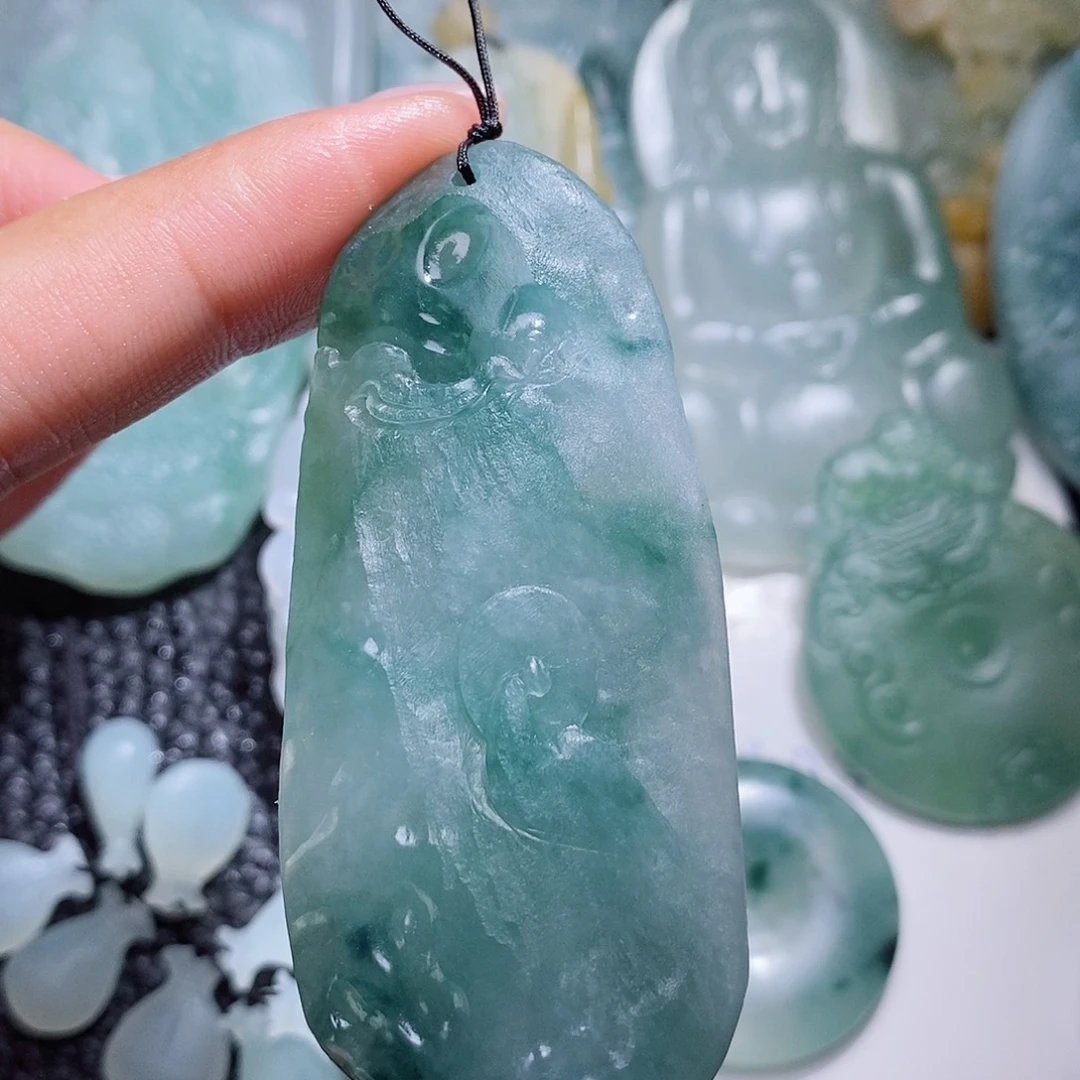 未镶嵌定制翡翠毛货付款后确认抛光