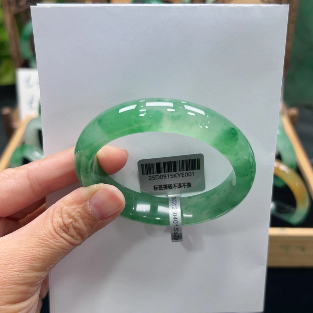 石英质玉未镶嵌手镯➕佳佳5758