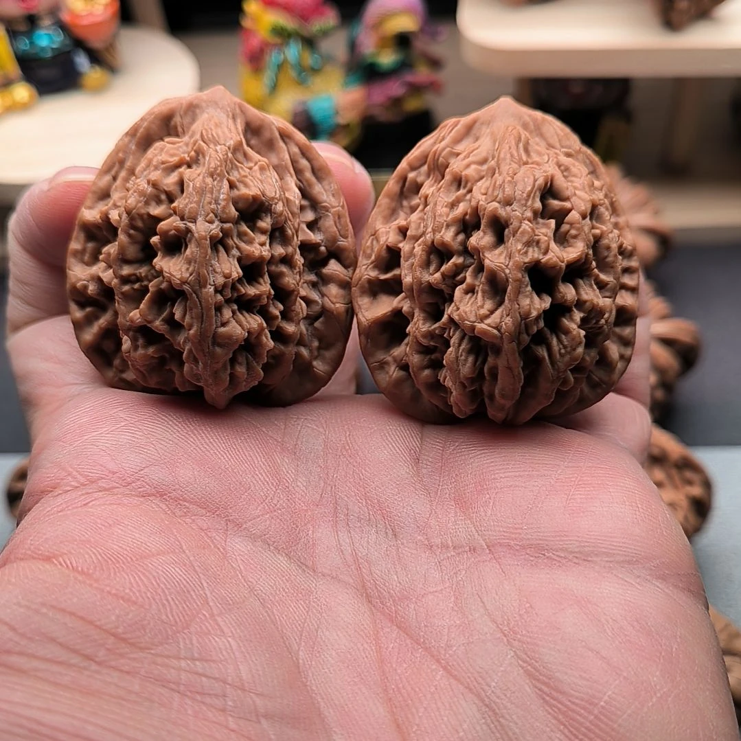 文玩核桃吊坠老树麦穗虎头41尺46号