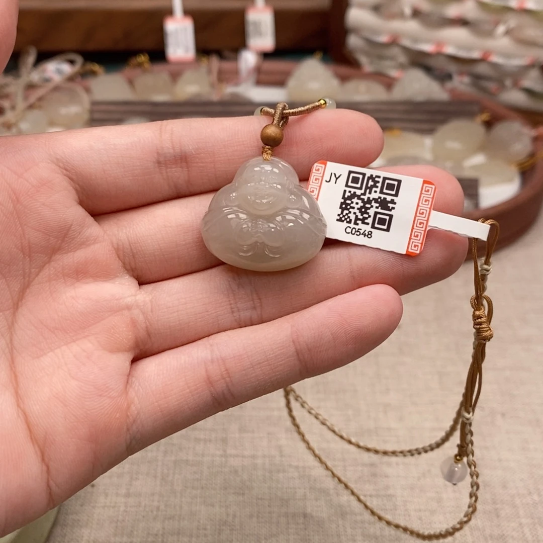 颈饰未镶嵌和田玉抱抱佛
