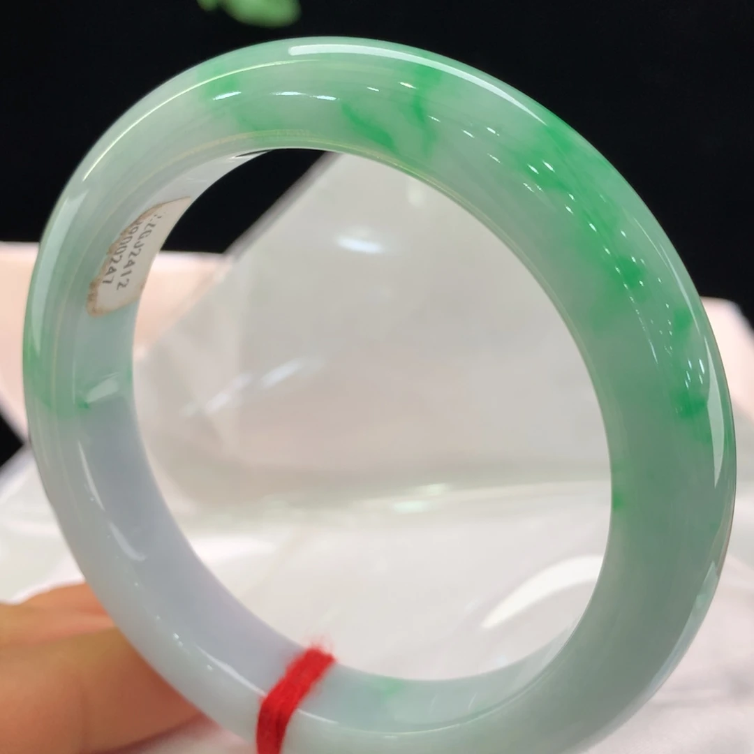 翡翠未镶嵌手镯0247