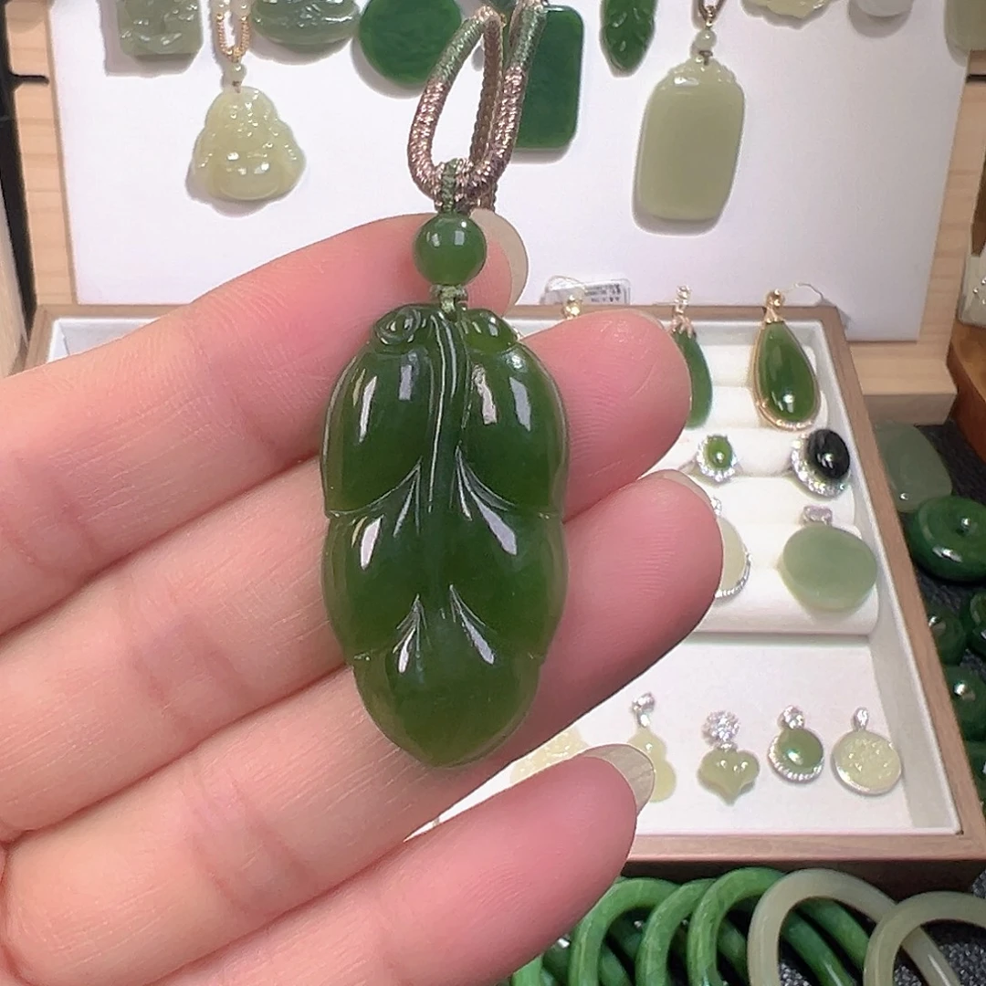 和田玉（碧玉）未镶嵌颈饰