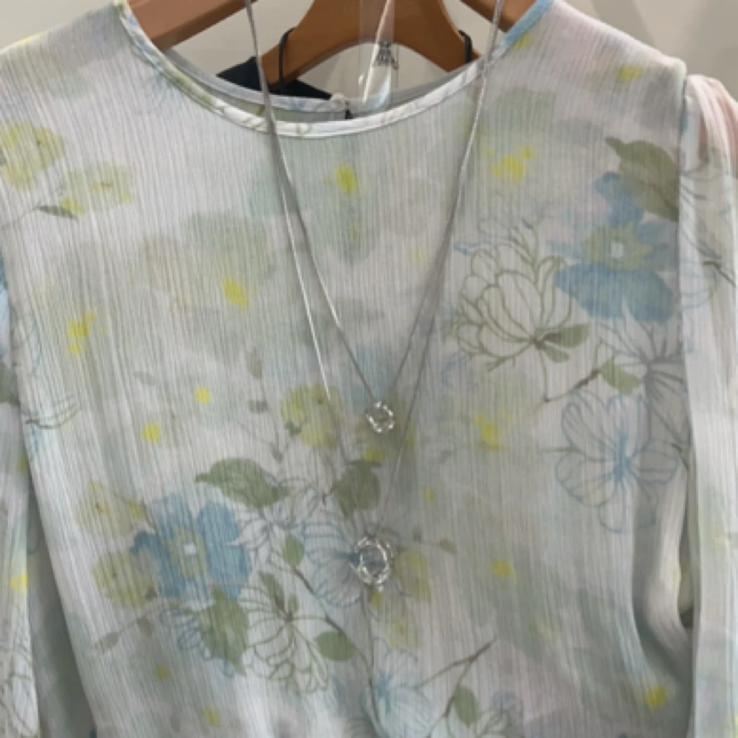 圆领常规长袖防晒碎花夏季衬衫雪纺衫针织上衣衬衣