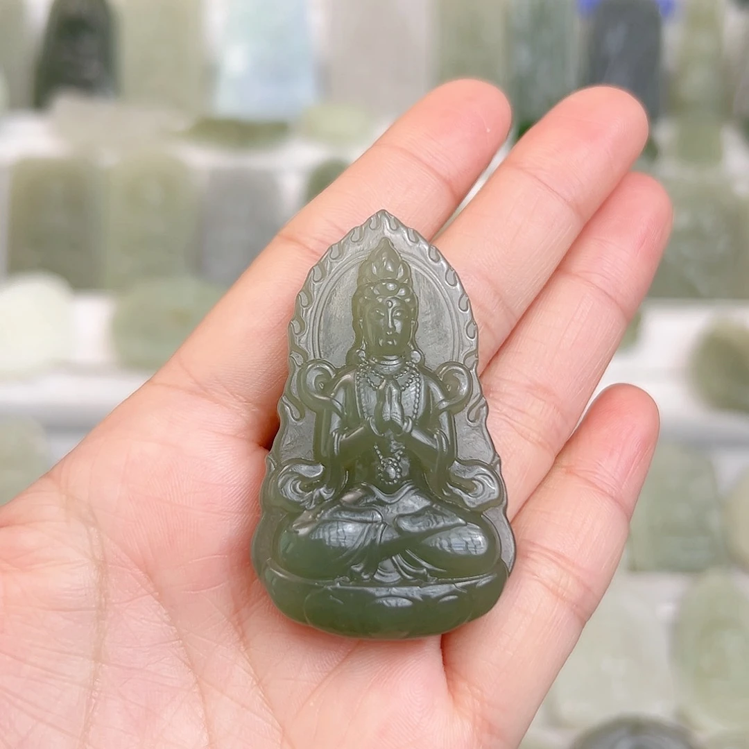 颈饰未镶嵌和田玉似**年