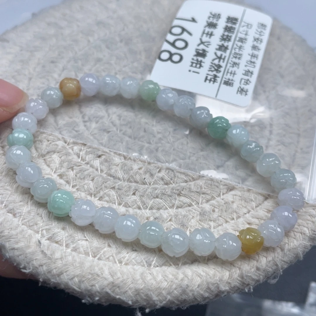 翡翠未镶嵌颈饰天然A货缅甸翡翠6.3