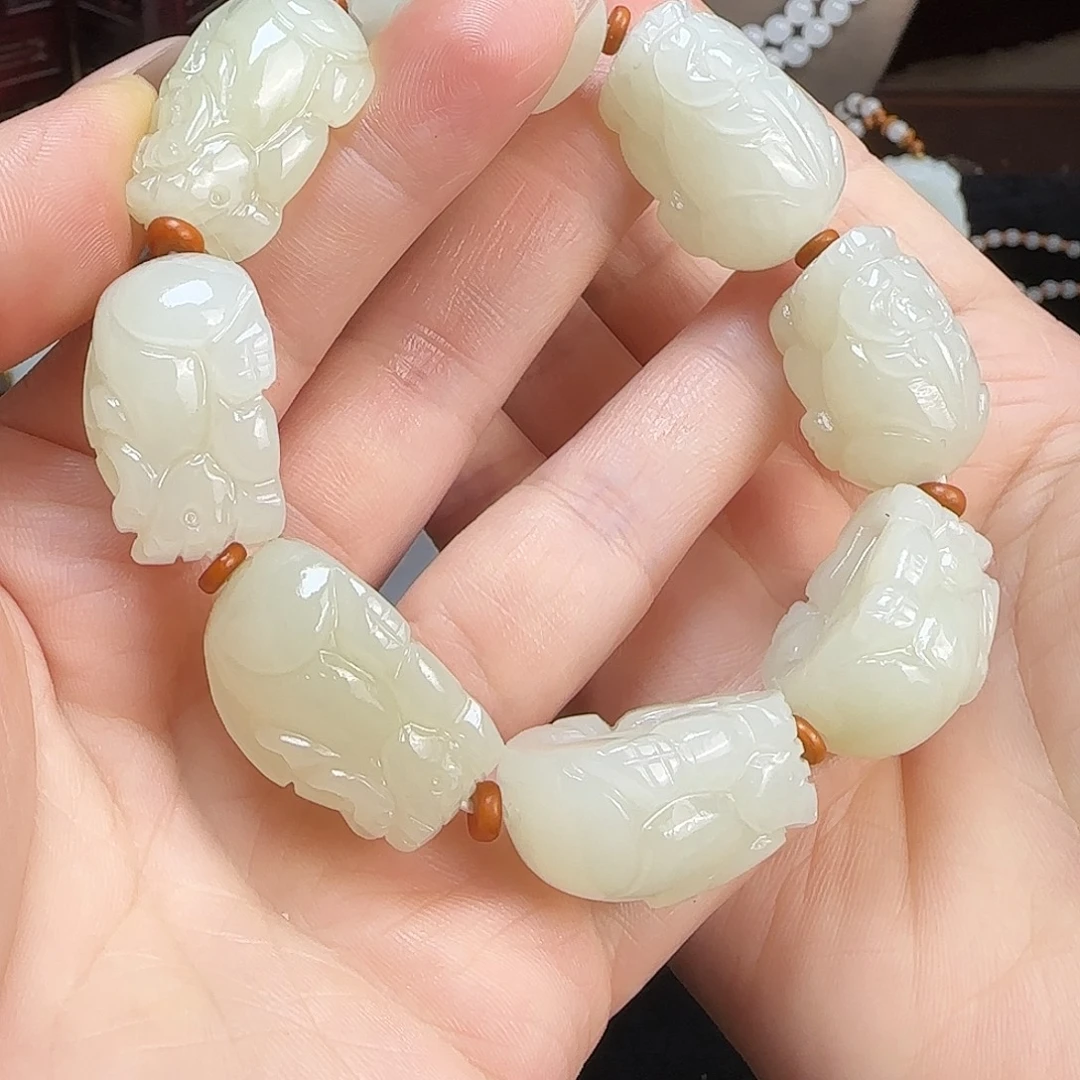 和田玉未镶嵌颈饰定制发货