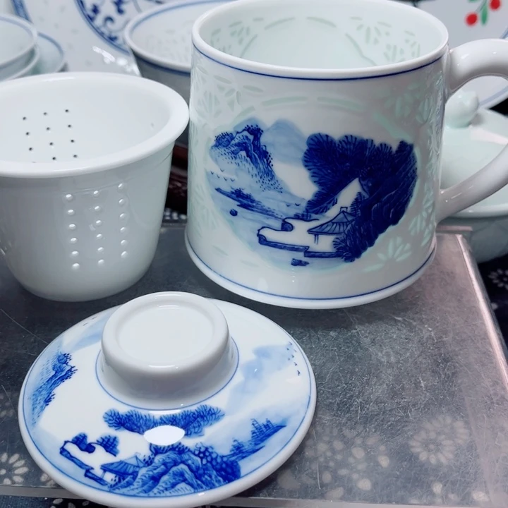 青花玲珑手绘山水办公杯