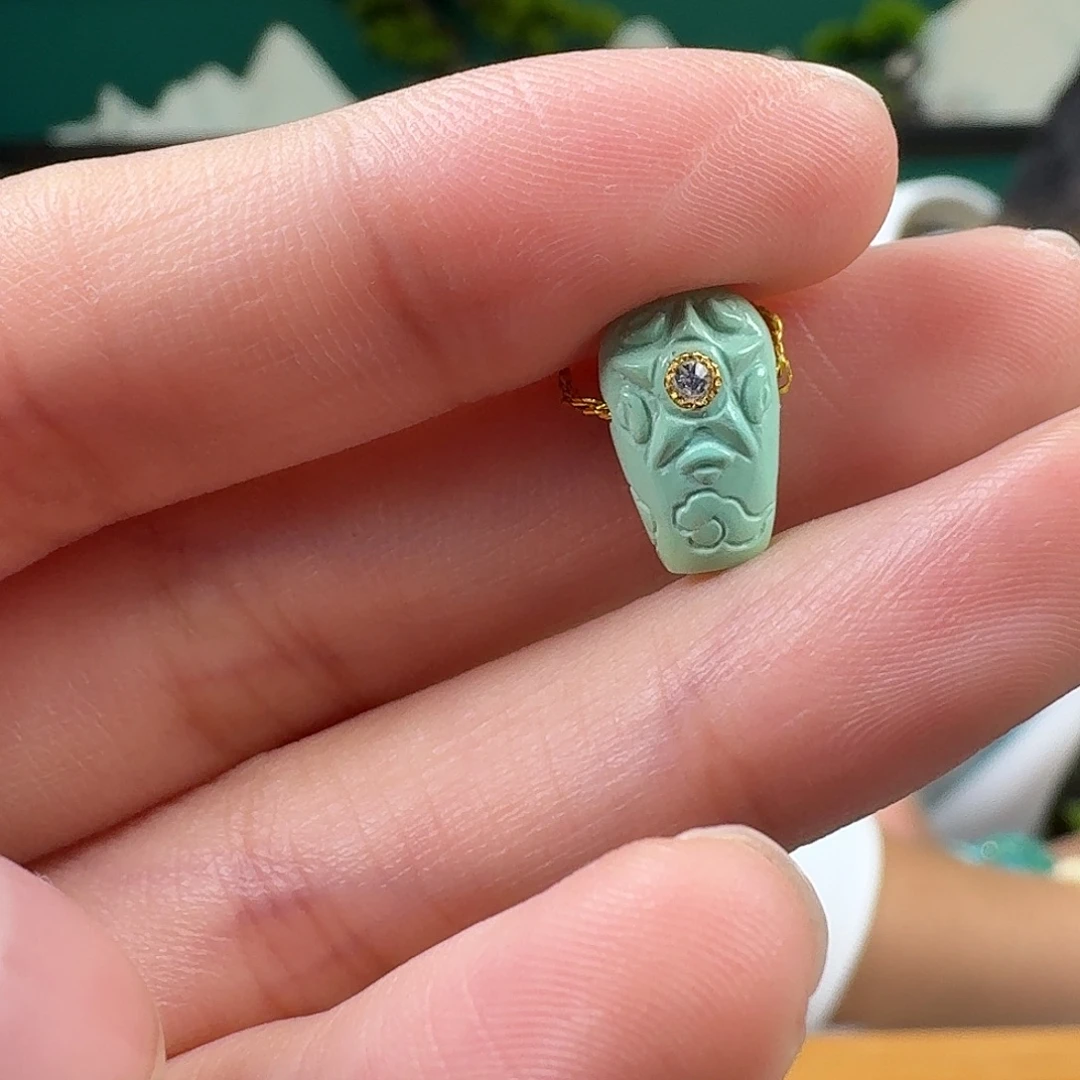 绿松石18K金镶嵌珠宝奇石
