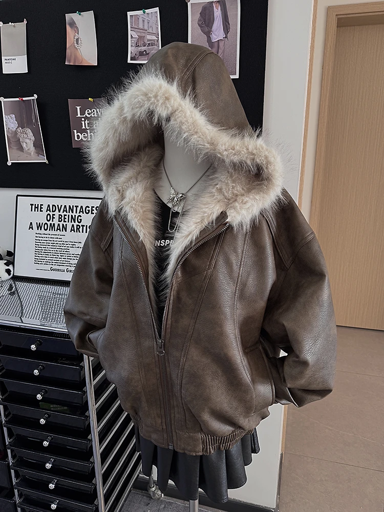 霜冻纹路 座山雕 大毛领PU皮外套女连帽冬季棉服宽松美式cleanfit
