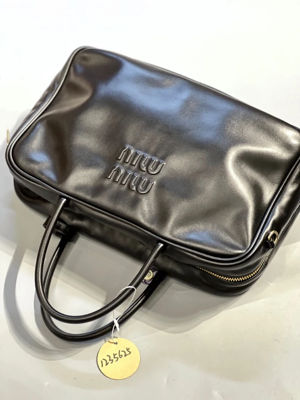 95新 MIU MIU/缪缪 夏七中古/黑金公文包/单肩包1235625