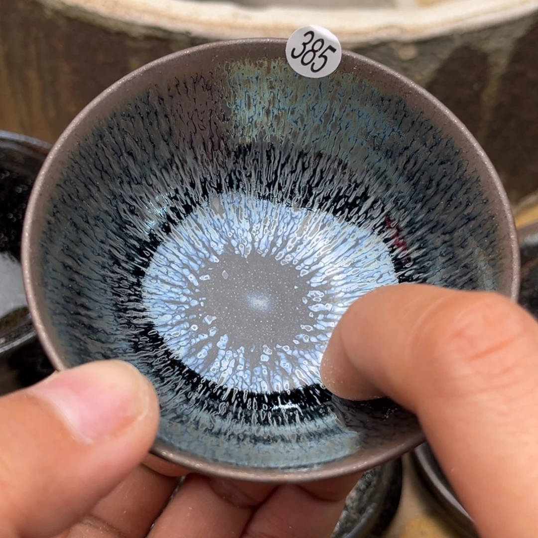 茶盏义兴龙窑坚持真柴烧微