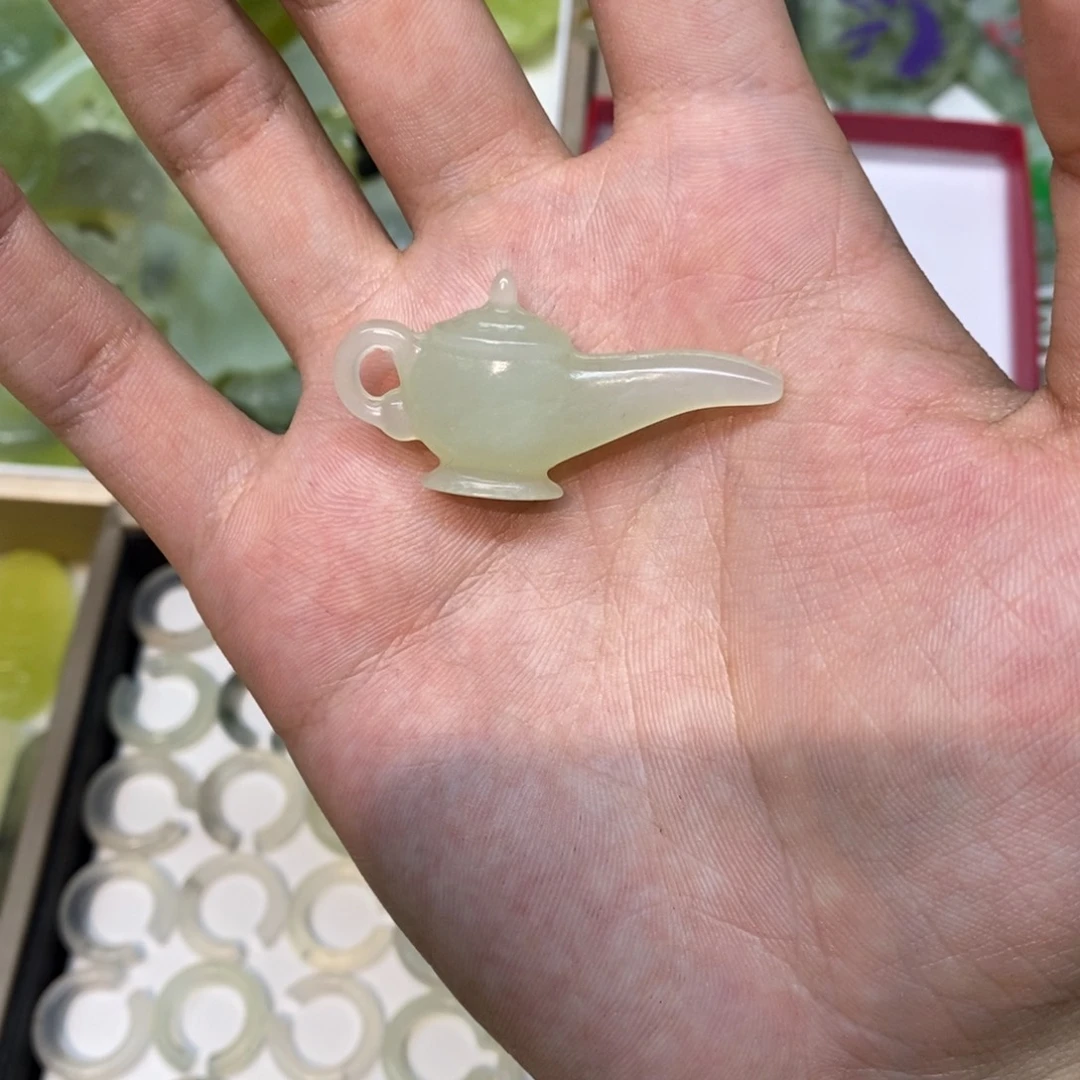 岫玉未镶嵌吊坠(不含链)两单包邮