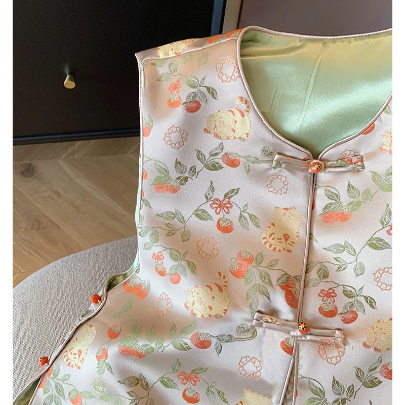 柿柿如意新中式盘扣马女2025春季新款气质百搭缎面国风背心上衣