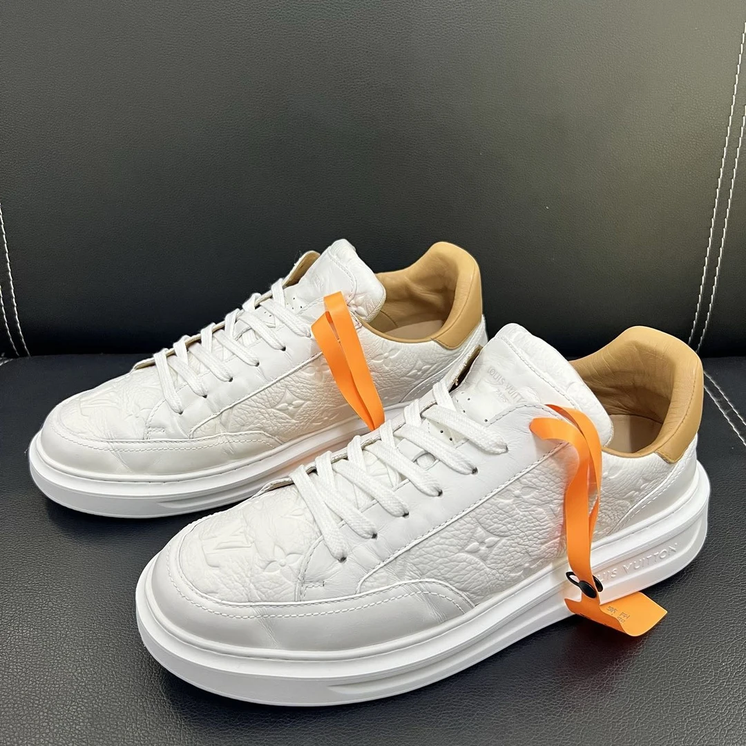 95新 LouisVuitton/路易威登 40.5欧码浮雕老花松糕板鞋/时尚