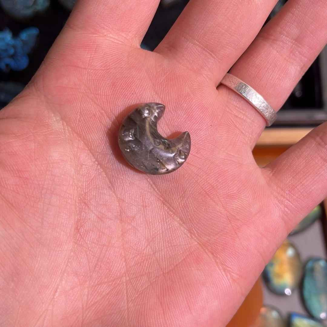 拉长石吊坠未镶嵌沈*