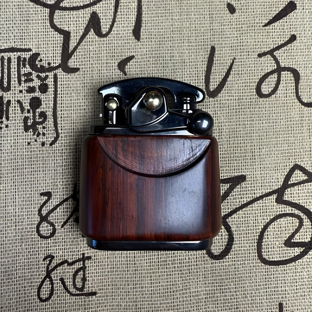 紫檀木手摇煤油打火机