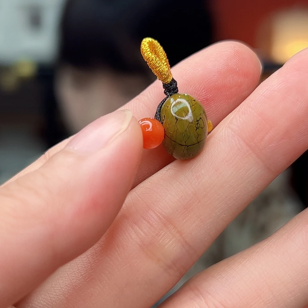 未镶嵌南红玛瑙珠宝奇石