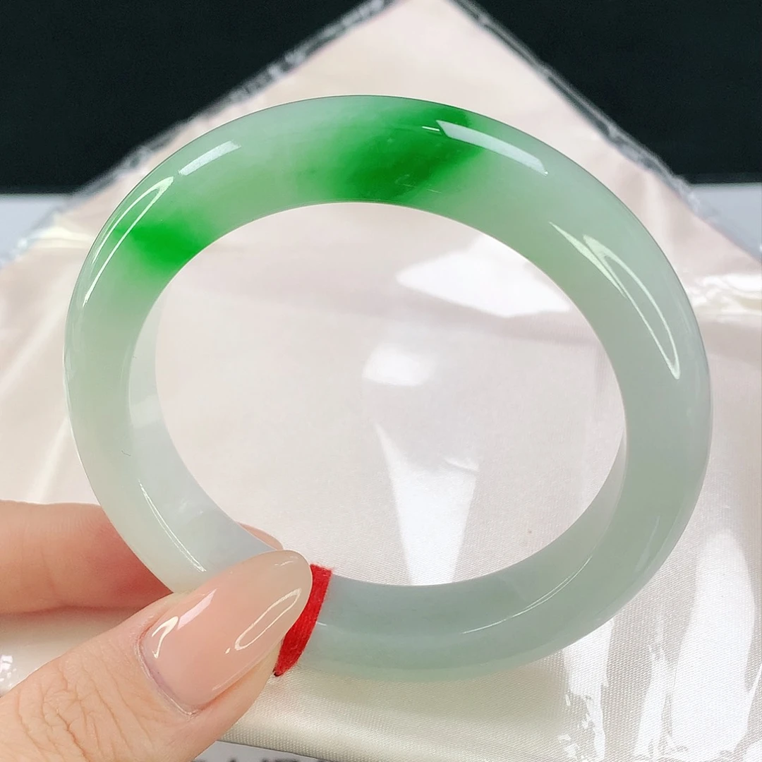 未镶嵌手镯翡翠821