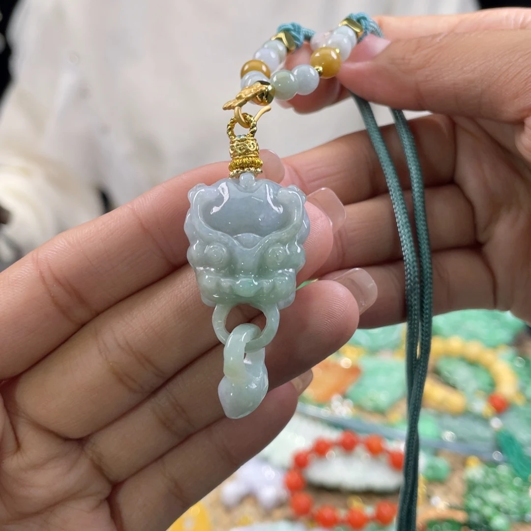 翡翠颈饰未镶嵌代编织