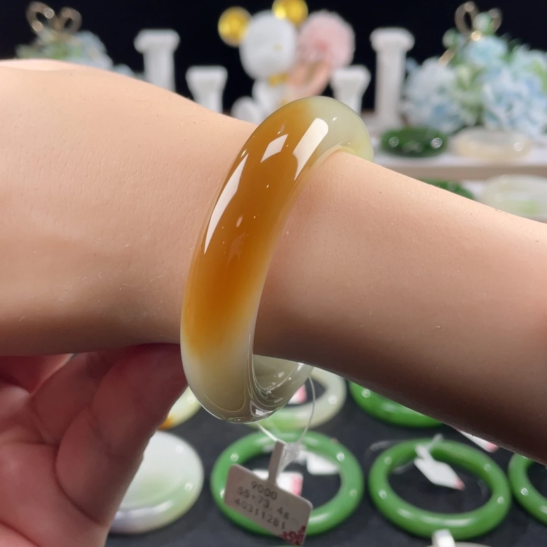 和田玉未镶嵌手镯新疆且末糖55