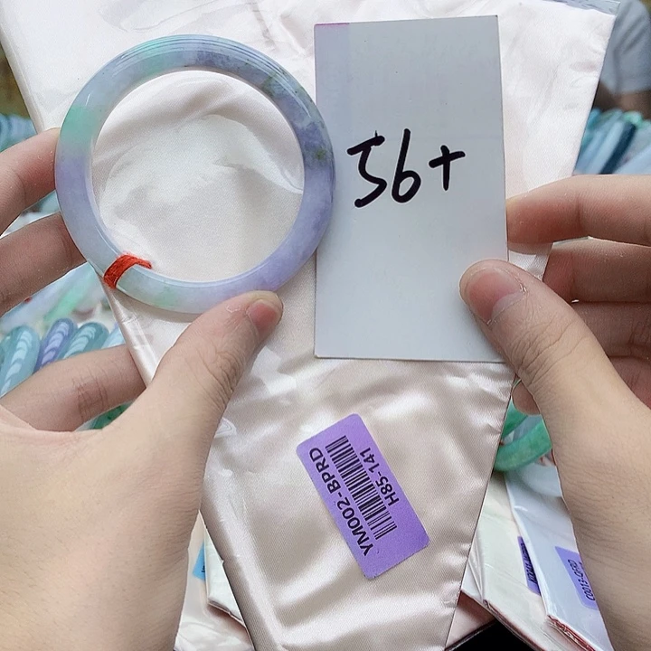 翡翠手镯未镶嵌The only