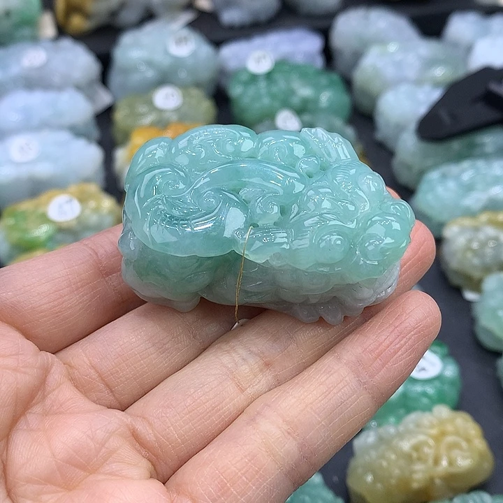 翡翠未镶嵌颈饰天然缅甸A货翡翠貔貅吊坠