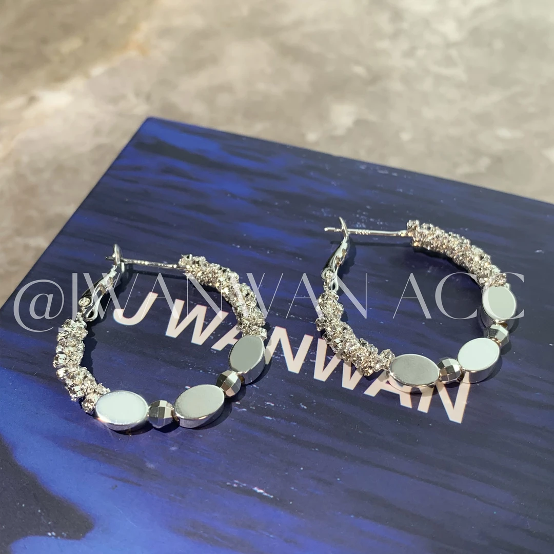 铜合金锆石耳饰 星光粼粼.银色糖豆碎银圆形耳拍01ED3009MZY