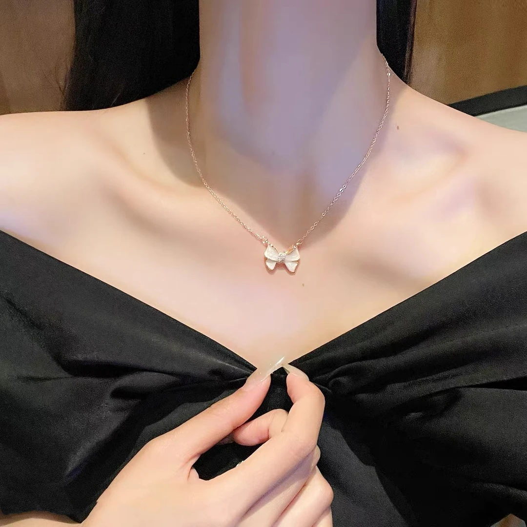 钛钢项链 粉色蝴蝶结项链  8483
