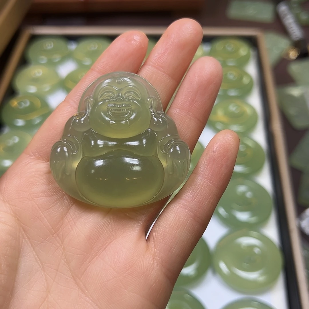 薪***游蛇纹石玉未镶嵌吊坠