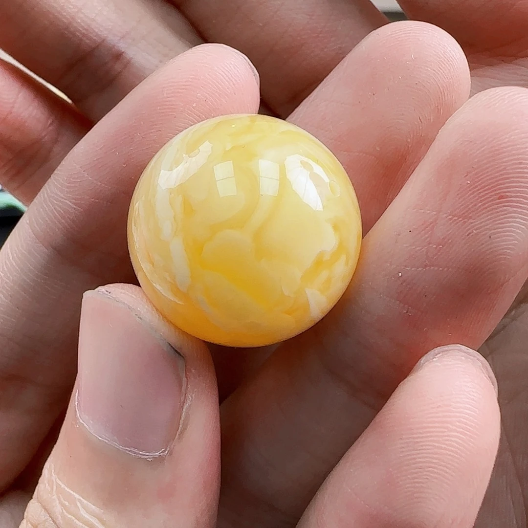 未镶嵌琥珀珠宝奇石