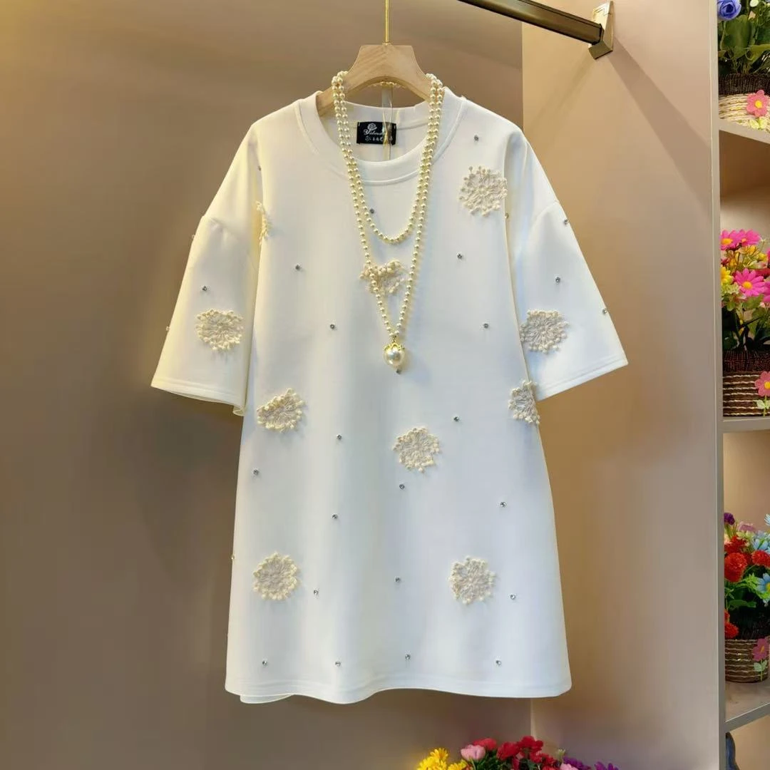 法式轻奢欧货立体镶钻花朵遮肉T恤衫衣长80左右