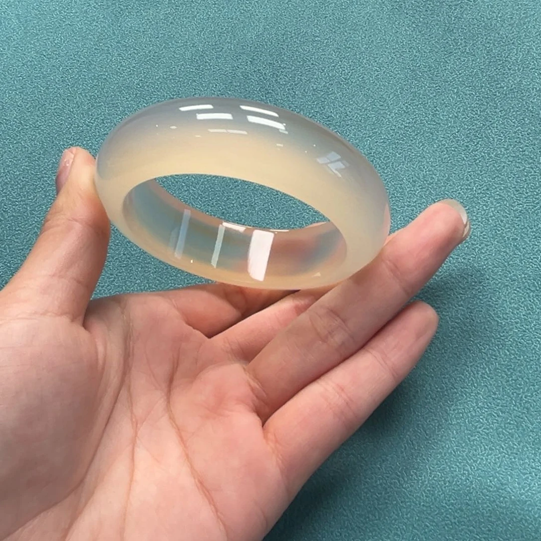 手镯玛瑙/玉髓未镶嵌又**?