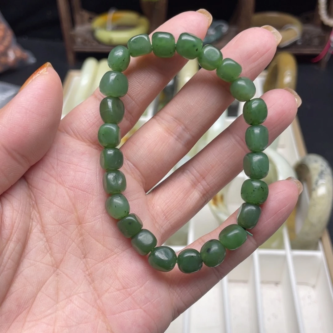 手串未镶嵌和田玉（碧玉）