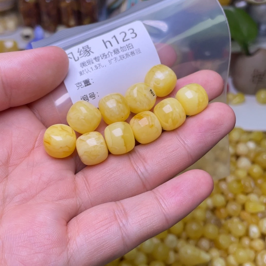 未镶嵌琥珀珠宝奇石多样性发其一