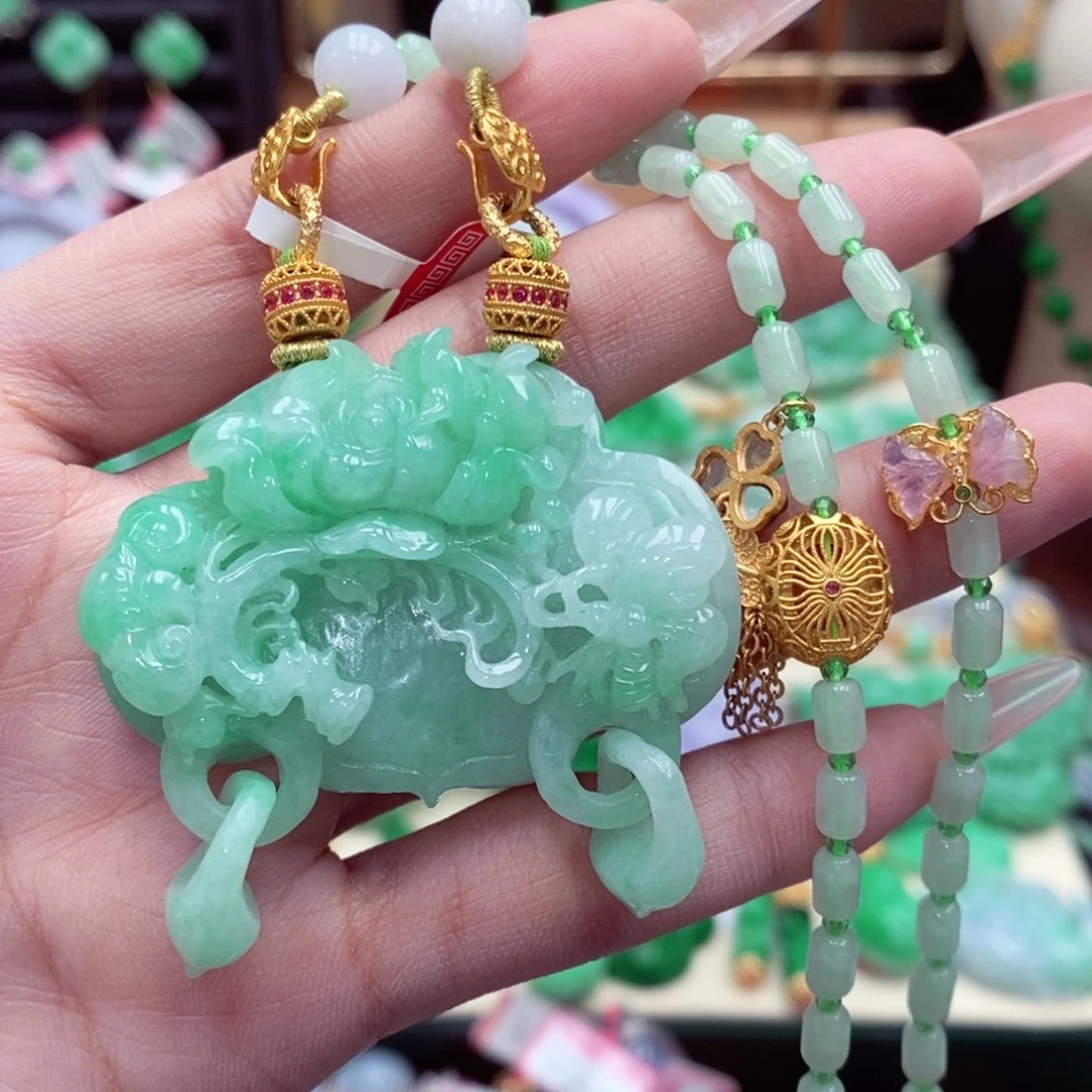 颈饰未镶嵌翡翠翡翠吊坠