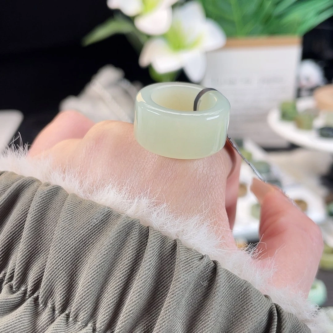 和田玉未镶嵌戒指E27奶绿圆切17.4带24h