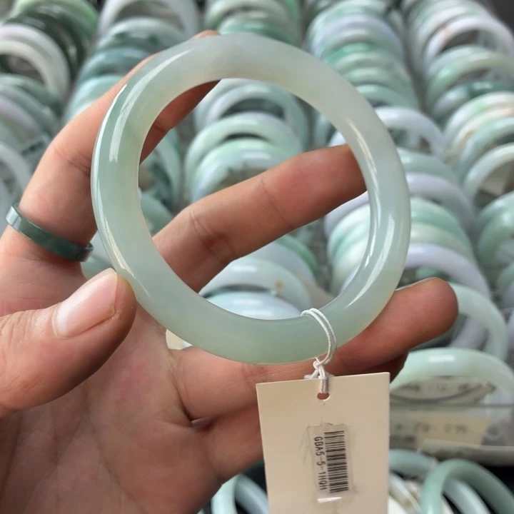 翡翠未镶嵌手镯翡翠手镯