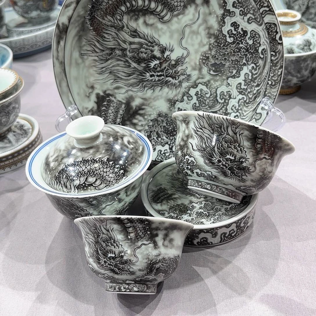 瓷片景德镇陶瓷学院等单位联合举办