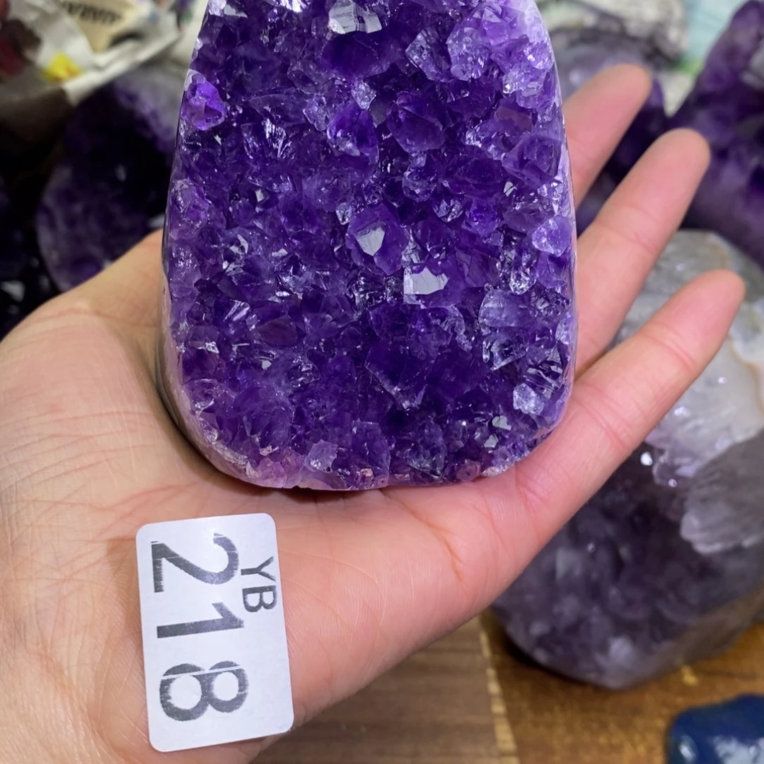 水晶大型摆件（非配饰）未镶嵌