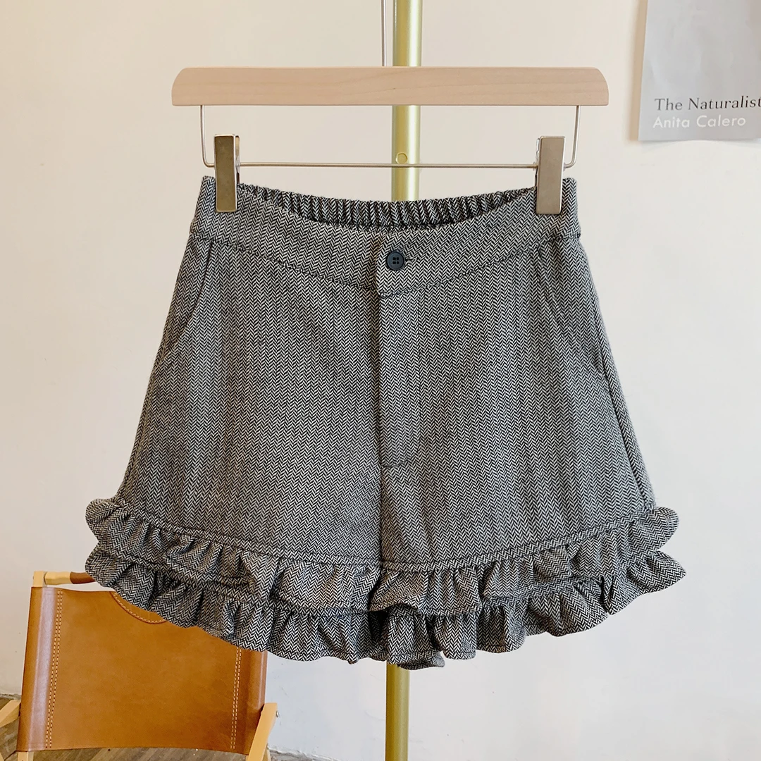 灰天鹅Y3298人字纹双层荷叶边半松紧腰短裤